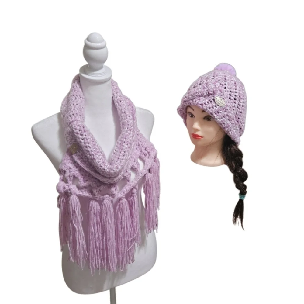 Hand Crafted Crochet 2-piece Set Fringe Scarf & Winter beanie Purple chunky knit
